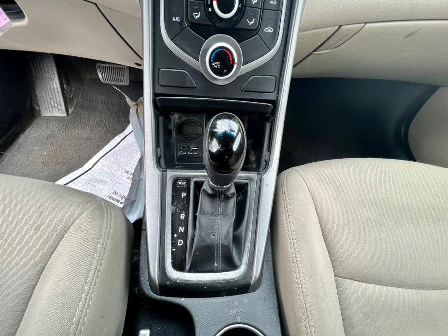 2016 Hyundai Elantra 4dr Sdn Man SE (Alabama Plant), available for sale in Wallingford, Connecticut | Wallingford Auto Center LLC. Wallingford, Connecticut 2016 Hyundai Elantra 4dr Sdn Man SE (Alabama Plant), available for sale in Wallingford, Connecticut | Wallingford Auto Center LLC. Wallingford, Connecticut