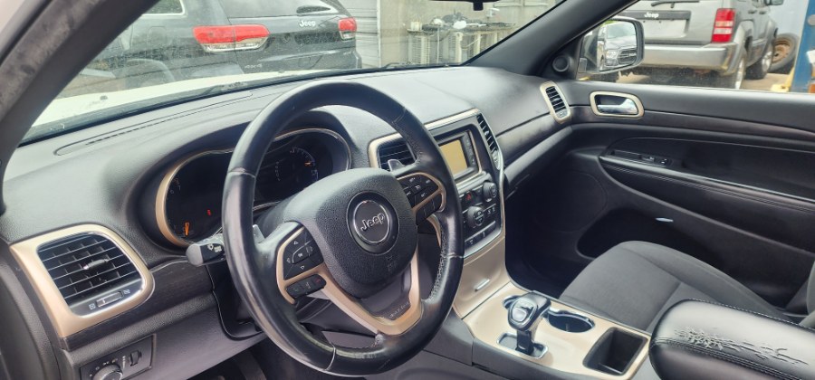 2014 Jeep Grand Cherokee 4WD 4dr Laredo, available for sale in Patchogue, New York | Romaxx Truxx. Patchogue, New York 2014 Jeep Grand Cherokee 4WD 4dr Laredo, available for sale in Patchogue, New York | Romaxx Truxx. Patchogue, New York