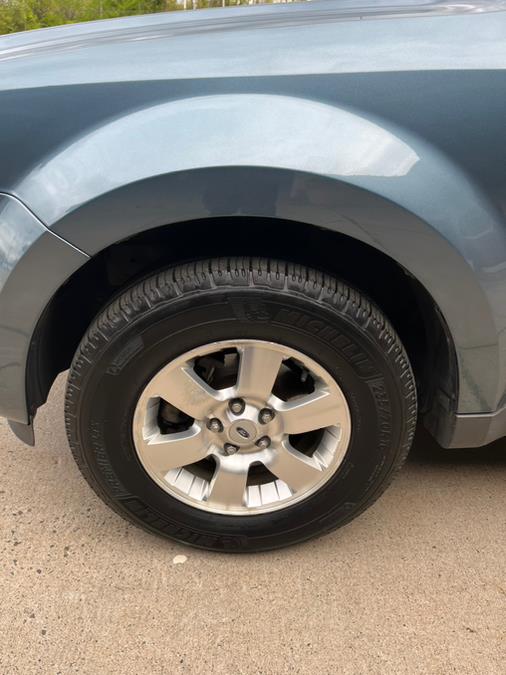 2012 Ford Escape 4WD 4dr Limited, available for sale in New Britain, Connecticut | Supreme Automotive. New Britain, Connecticut 2012 Ford Escape 4WD 4dr Limited, available for sale in New Britain, Connecticut | Supreme Automotive. New Britain, Connecticut
