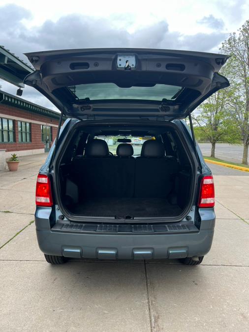2012 Ford Escape 4WD 4dr Limited, available for sale in New Britain, Connecticut | Supreme Automotive. New Britain, Connecticut 2012 Ford Escape 4WD 4dr Limited, available for sale in New Britain, Connecticut | Supreme Automotive. New Britain, Connecticut