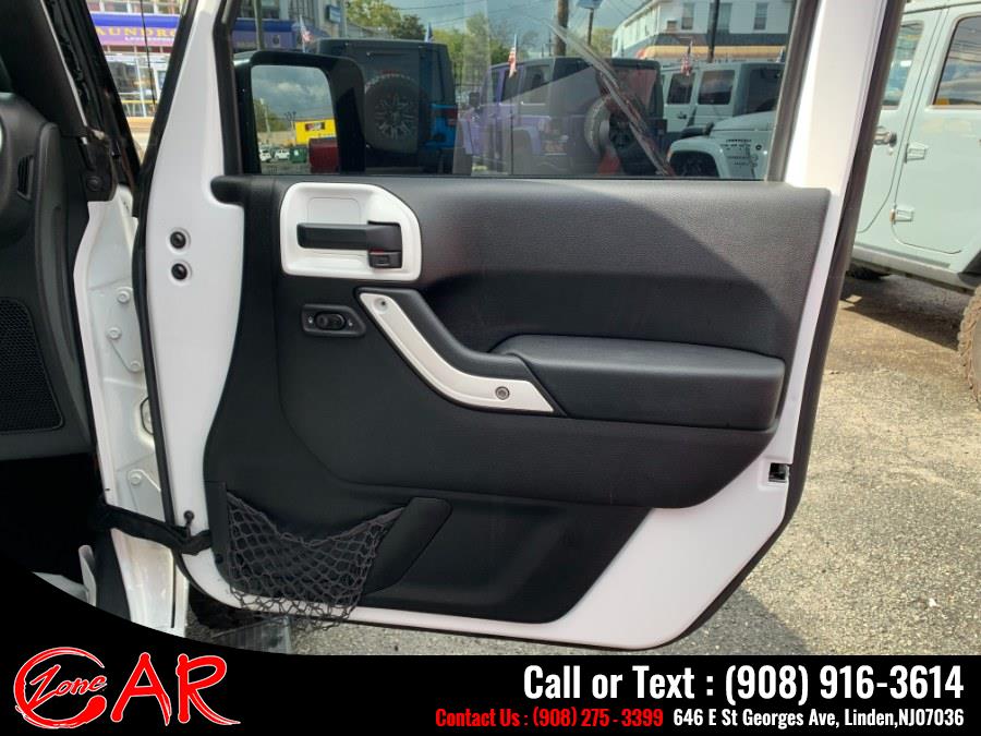 2014 Jeep Wrangler Unlimited 4WD 4dr Rubicon, available for sale in Linden, New Jersey | Car Zone. Linden, New Jersey 2014 Jeep Wrangler Unlimited 4WD 4dr Rubicon, available for sale in Linden, New Jersey | Car Zone. Linden, New Jersey
