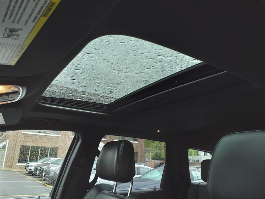 2016 Jeep Grand Cherokee Limited, available for sale in Andover, Massachusetts | Autouse. Andover, Massachusetts 2016 Jeep Grand Cherokee Limited, available for sale in Andover, Massachusetts | Autouse. Andover, Massachusetts