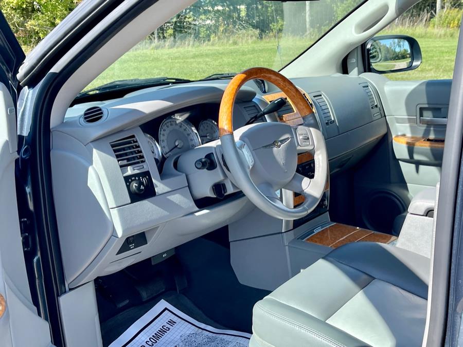 2007 Chrysler Aspen 4WD 4dr Limited, available for sale in Darien, Wisconsin | Geneva Motor Cars. Darien, Wisconsin 2007 Chrysler Aspen 4WD 4dr Limited, available for sale in Darien, Wisconsin | Geneva Motor Cars. Darien, Wisconsin