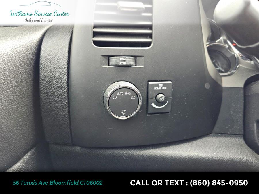 2009 Chevrolet Silverado 1500 4WD Ext Cab 143.5" LT, available for sale in Bloomfield, Connecticut | Williams Service Center. Bloomfield, Connecticut 2009 Chevrolet Silverado 1500 4WD Ext Cab 143.5" LT, available for sale in Bloomfield, Connecticut | Williams Service Center. Bloomfield, Connecticut