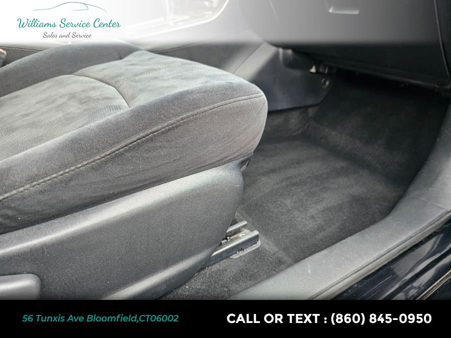 2013 Nissan Sentra 4dr Sdn I4 CVT SL, available for sale in Bloomfield, Connecticut | Williams Service Center. Bloomfield, Connecticut 2013 Nissan Sentra 4dr Sdn I4 CVT SL, available for sale in Bloomfield, Connecticut | Williams Service Center. Bloomfield, Connecticut
