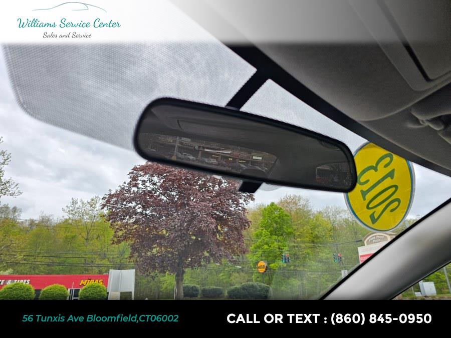 2013 Nissan Sentra 4dr Sdn I4 CVT SL, available for sale in Bloomfield, Connecticut | Williams Service Center. Bloomfield, Connecticut 2013 Nissan Sentra 4dr Sdn I4 CVT SL, available for sale in Bloomfield, Connecticut | Williams Service Center. Bloomfield, Connecticut