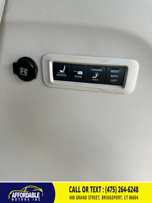 2017 Chrysler Pacifica Limited FWD, available for sale in Bridgeport, Connecticut | Affordable Motors Inc. Bridgeport, Connecticut 2017 Chrysler Pacifica Limited FWD, available for sale in Bridgeport, Connecticut | Affordable Motors Inc. Bridgeport, Connecticut