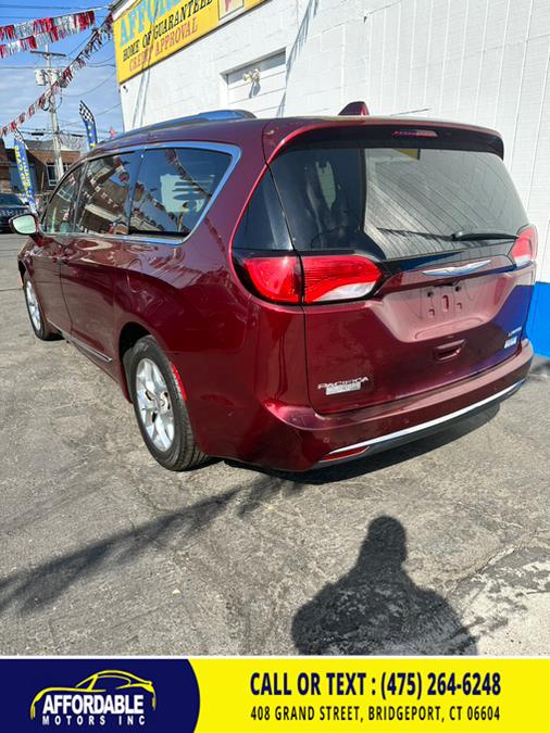 2017 Chrysler Pacifica Limited FWD, available for sale in Bridgeport, Connecticut | Affordable Motors Inc. Bridgeport, Connecticut 2017 Chrysler Pacifica Limited FWD, available for sale in Bridgeport, Connecticut | Affordable Motors Inc. Bridgeport, Connecticut