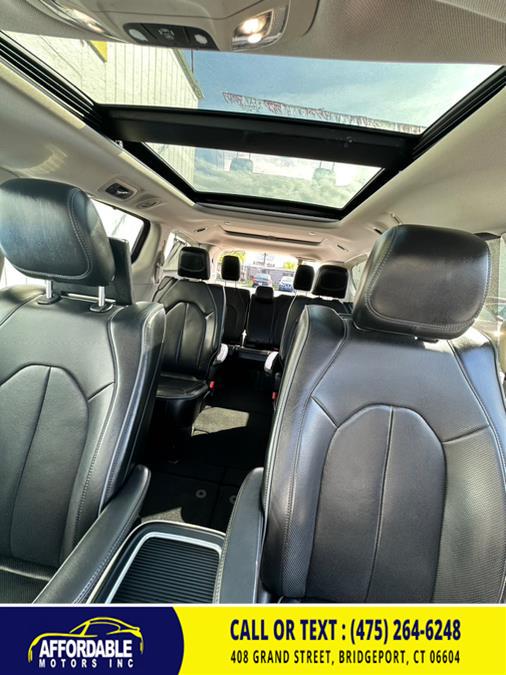 2017 Chrysler Pacifica Limited FWD, available for sale in Bridgeport, Connecticut | Affordable Motors Inc. Bridgeport, Connecticut 2017 Chrysler Pacifica Limited FWD, available for sale in Bridgeport, Connecticut | Affordable Motors Inc. Bridgeport, Connecticut