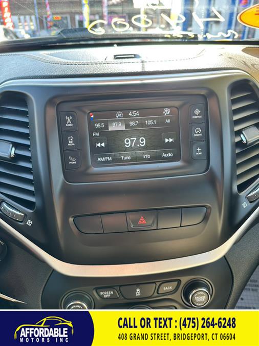 2015 Jeep Cherokee FWD 4dr Latitude, available for sale in Bridgeport, Connecticut | Affordable Motors Inc. Bridgeport, Connecticut 2015 Jeep Cherokee FWD 4dr Latitude, available for sale in Bridgeport, Connecticut | Affordable Motors Inc. Bridgeport, Connecticut