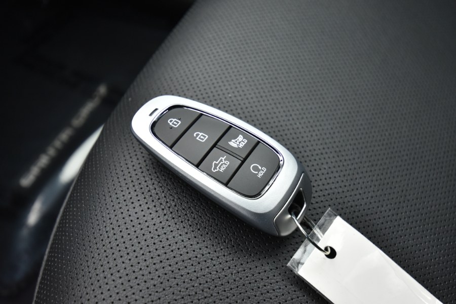 2022 Hyundai Santa Cruz Limited AWD, available for sale in Waterbury, Connecticut | Highline Car Connection. Waterbury, Connecticut 2022 Hyundai Santa Cruz Limited AWD, available for sale in Waterbury, Connecticut | Highline Car Connection. Waterbury, Connecticut