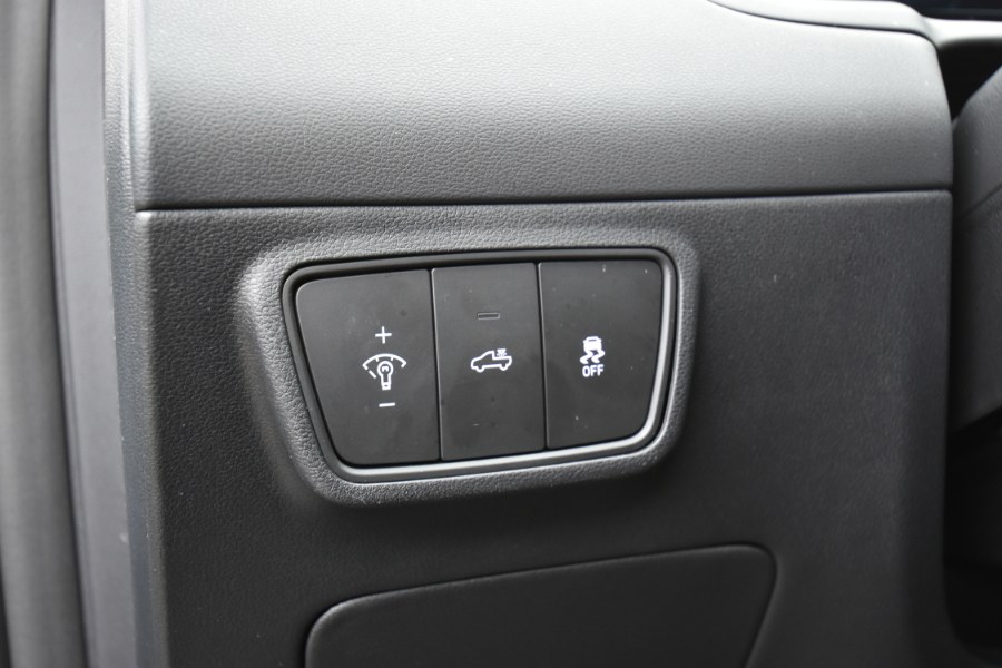 2022 Hyundai Santa Cruz Limited AWD, available for sale in Waterbury, Connecticut | Highline Car Connection. Waterbury, Connecticut 2022 Hyundai Santa Cruz Limited AWD, available for sale in Waterbury, Connecticut | Highline Car Connection. Waterbury, Connecticut