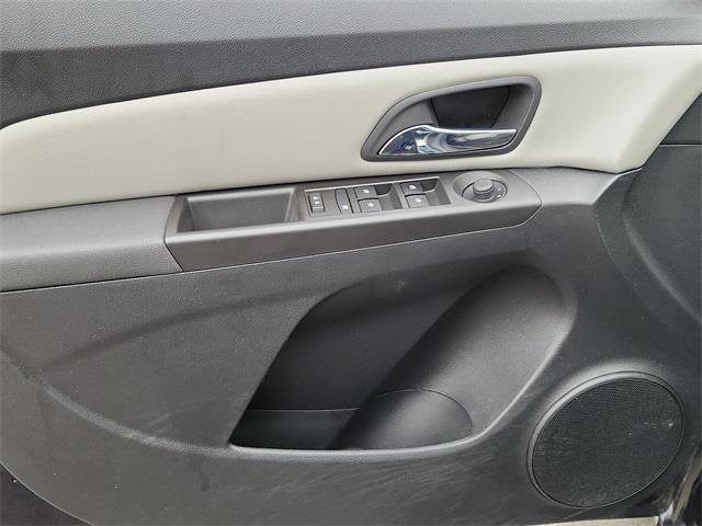 2015 Chevrolet Cruze ECO, available for sale in Stratford, Connecticut | Wiz Leasing Inc. Stratford, Connecticut 2015 Chevrolet Cruze ECO, available for sale in Stratford, Connecticut | Wiz Leasing Inc. Stratford, Connecticut