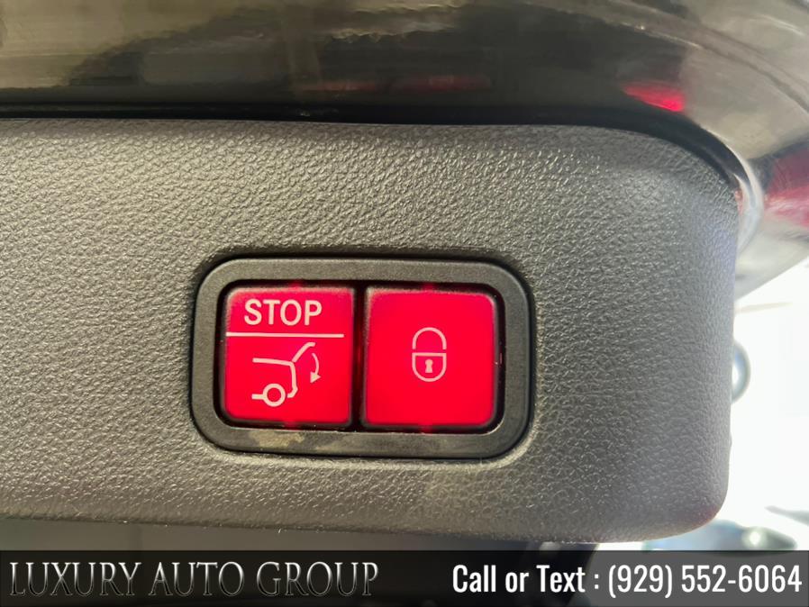 2016 Mercedes-Benz GLE 4MATIC 4dr GLE 350, available for sale in Bronx, New York | Luxury Auto Group. Bronx, New York 2016 Mercedes-Benz GLE 4MATIC 4dr GLE 350, available for sale in Bronx, New York | Luxury Auto Group. Bronx, New York