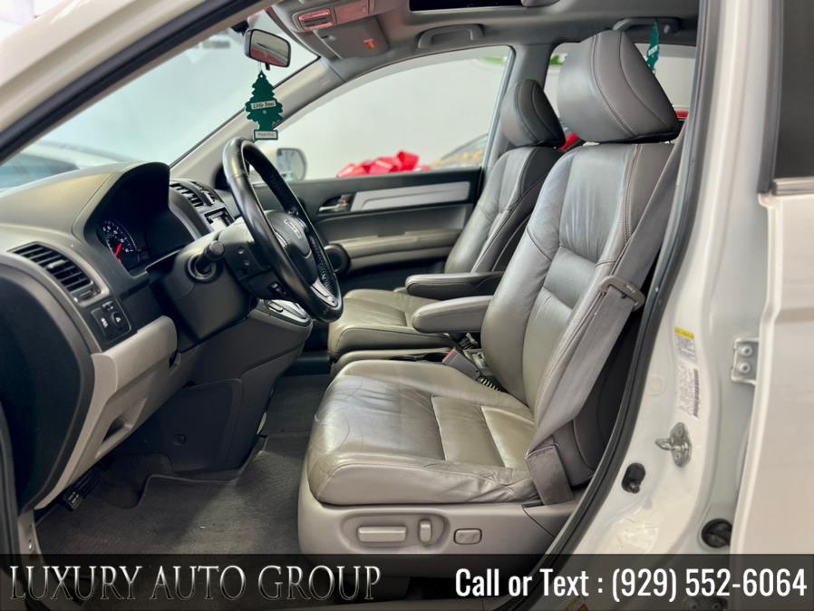 2011 Honda CR-V 4WD 5dr EX-L w/Navi, available for sale in Bronx, New York | Luxury Auto Group. Bronx, New York 2011 Honda CR-V 4WD 5dr EX-L w/Navi, available for sale in Bronx, New York | Luxury Auto Group. Bronx, New York