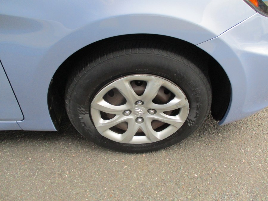 2013 Hyundai Accent GLS, available for sale in Meriden, Connecticut | Cos Central Auto. Meriden, Connecticut 2013 Hyundai Accent GLS, available for sale in Meriden, Connecticut | Cos Central Auto. Meriden, Connecticut
