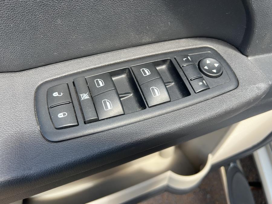 2009 Dodge Journey AWD 4dr R/T, available for sale in Stamford, Connecticut | Harbor View Auto Sales LLC. Stamford, Connecticut 2009 Dodge Journey AWD 4dr R/T, available for sale in Stamford, Connecticut | Harbor View Auto Sales LLC. Stamford, Connecticut