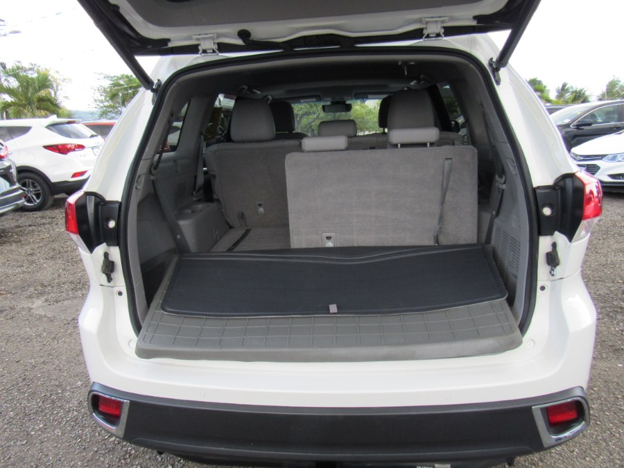 2017 Toyota Highlander Limited V6 AWD (Natl), available for sale in San Francisco de Macoris Rd, Dominican Republic | Hilario Auto Import. San Francisco de Macoris Rd, Dominican Republic 2017 Toyota Highlander Limited V6 AWD (Natl), available for sale in San Francisco de Macoris Rd, Dominican Republic | Hilario Auto Import. San Francisco de Macoris Rd, Dominican Republic