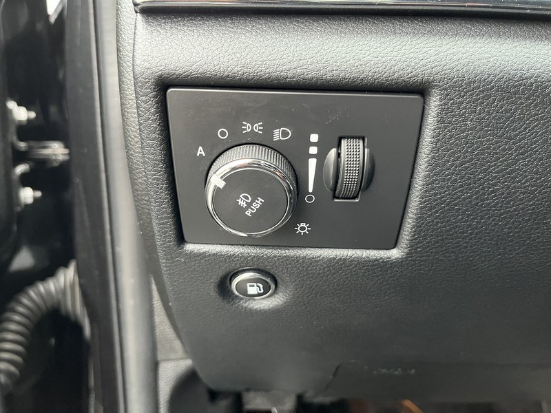 2015 Jeep Grand Cherokee 4WD 4dr Limited, available for sale in West Springfield, Massachusetts | Union Street Auto Sales. West Springfield, Massachusetts 2015 Jeep Grand Cherokee 4WD 4dr Limited, available for sale in West Springfield, Massachusetts | Union Street Auto Sales. West Springfield, Massachusetts
