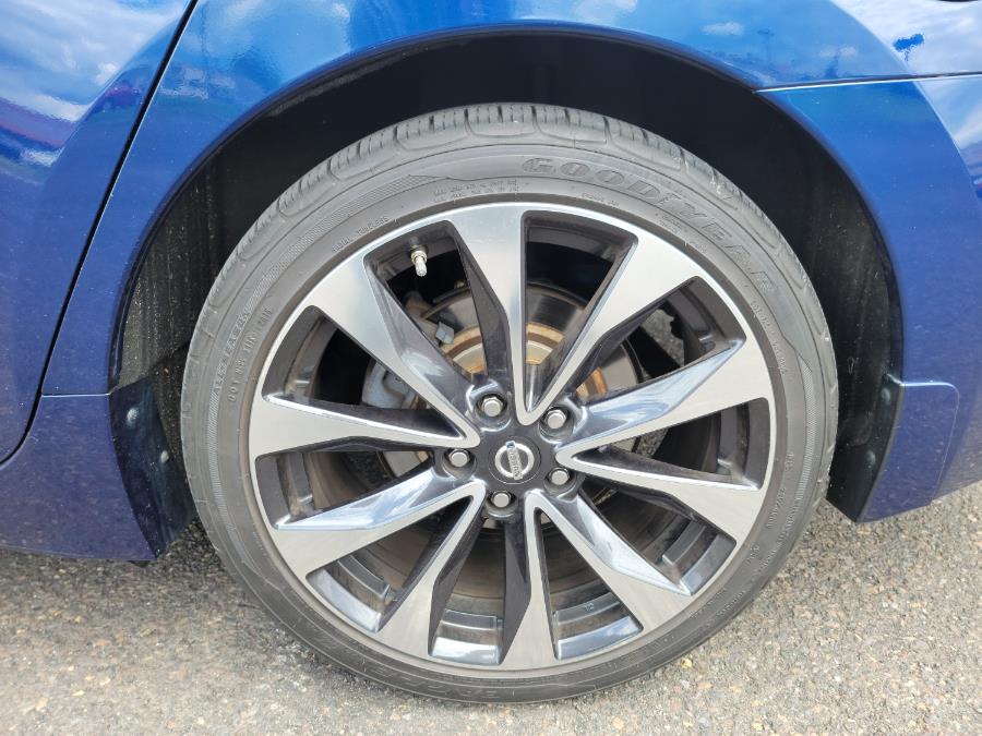 2016 Nissan Maxima 4dr Sdn 3.5 SR, available for sale in Philadelphia, Pennsylvania | Eugen's Auto Sales & Repairs. Philadelphia, Pennsylvania 2016 Nissan Maxima 4dr Sdn 3.5 SR, available for sale in Philadelphia, Pennsylvania | Eugen's Auto Sales & Repairs. Philadelphia, Pennsylvania