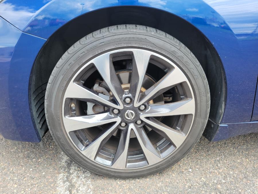 2016 Nissan Maxima 4dr Sdn 3.5 SR, available for sale in Philadelphia, Pennsylvania | Eugen's Auto Sales & Repairs. Philadelphia, Pennsylvania 2016 Nissan Maxima 4dr Sdn 3.5 SR, available for sale in Philadelphia, Pennsylvania | Eugen's Auto Sales & Repairs. Philadelphia, Pennsylvania