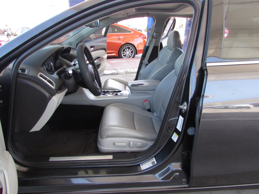 2015 Acura TLX 4dr Sdn FWD V6, available for sale in Orlando, Florida | VIP Auto Enterprise, Inc. Orlando, Florida 2015 Acura TLX 4dr Sdn FWD V6, available for sale in Orlando, Florida | VIP Auto Enterprise, Inc. Orlando, Florida