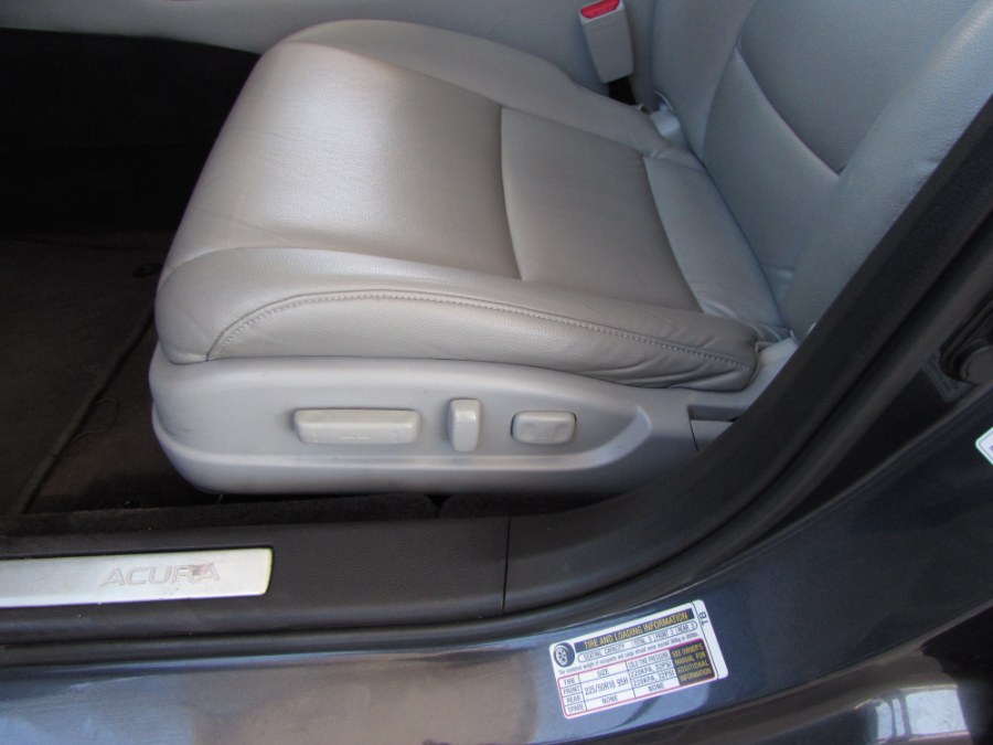 2015 Acura TLX 4dr Sdn FWD V6, available for sale in Orlando, Florida | VIP Auto Enterprise, Inc. Orlando, Florida 2015 Acura TLX 4dr Sdn FWD V6, available for sale in Orlando, Florida | VIP Auto Enterprise, Inc. Orlando, Florida