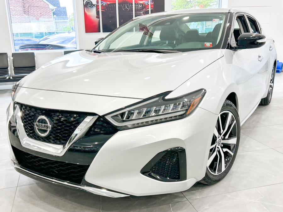 2022 Nissan Maxima SV CVT, available for sale in Franklin Square, New York | Luxury Motor Club. Franklin Square, New York 2022 Nissan Maxima SV CVT, available for sale in Franklin Square, New York | Luxury Motor Club. Franklin Square, New York