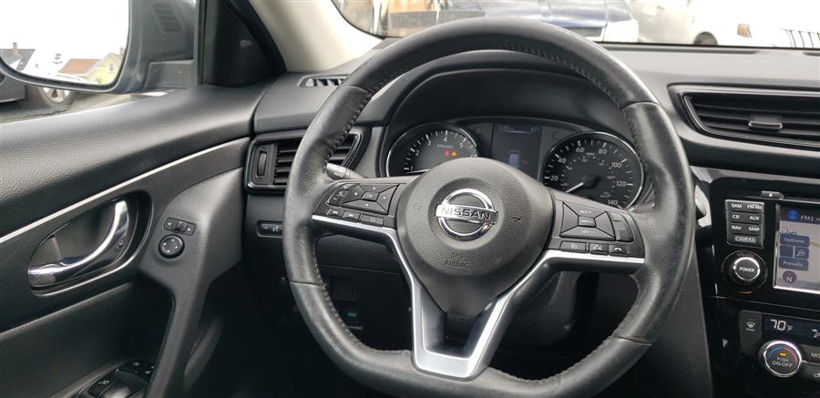 2017 Nissan Rogue AWD SL, available for sale in Little Ferry, New Jersey | Victoria Preowned Autos Inc. Little Ferry, New Jersey 2017 Nissan Rogue AWD SL, available for sale in Little Ferry, New Jersey | Victoria Preowned Autos Inc. Little Ferry, New Jersey