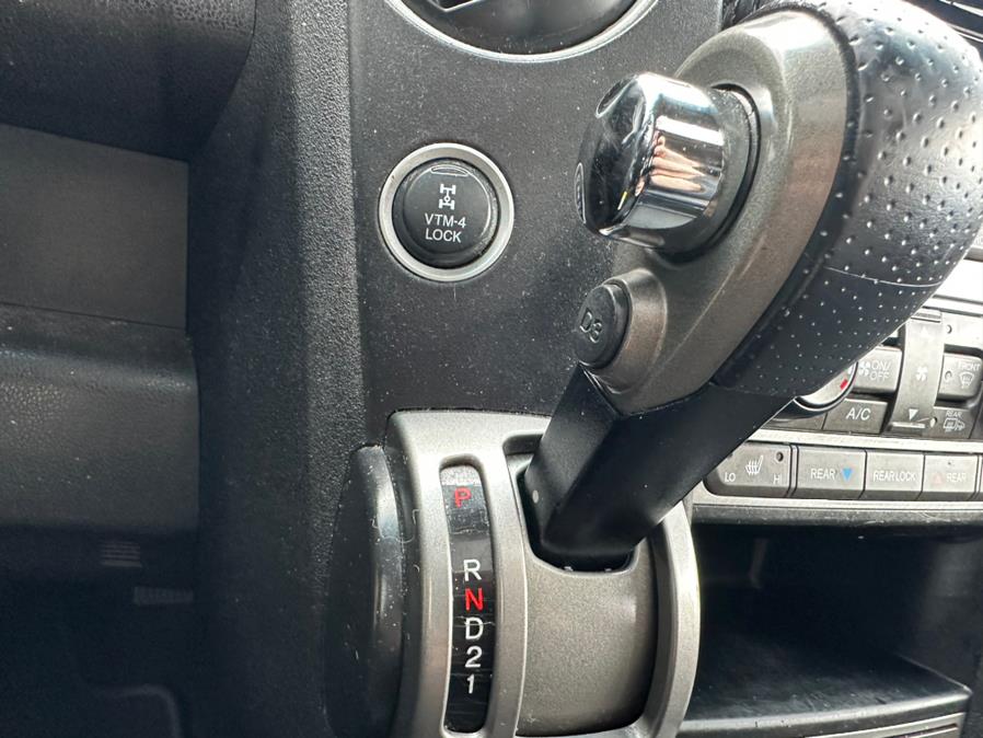 2013 Honda Pilot 4WD 4dr Touring w/RES & Navi, available for sale in Manchester, Connecticut | Carsonmain LLC. Manchester, Connecticut 2013 Honda Pilot 4WD 4dr Touring w/RES & Navi, available for sale in Manchester, Connecticut | Carsonmain LLC. Manchester, Connecticut