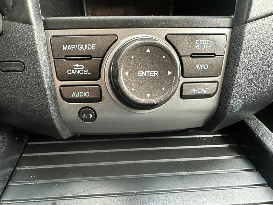 2013 Honda Pilot 4WD 4dr Touring w/RES & Navi, available for sale in Manchester, Connecticut | Carsonmain LLC. Manchester, Connecticut 2013 Honda Pilot 4WD 4dr Touring w/RES & Navi, available for sale in Manchester, Connecticut | Carsonmain LLC. Manchester, Connecticut