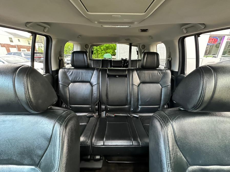 2013 Honda Pilot 4WD 4dr Touring w/RES & Navi, available for sale in Manchester, Connecticut | Carsonmain LLC. Manchester, Connecticut 2013 Honda Pilot 4WD 4dr Touring w/RES & Navi, available for sale in Manchester, Connecticut | Carsonmain LLC. Manchester, Connecticut