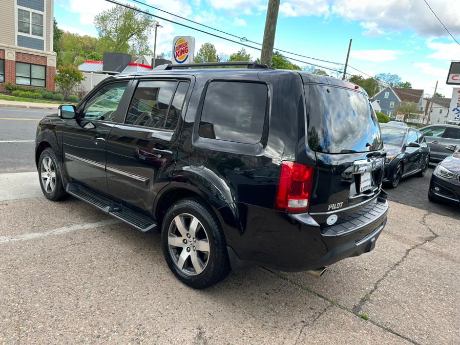 2013 Honda Pilot 4WD 4dr Touring w/RES & Navi, available for sale in Manchester, Connecticut | Carsonmain LLC. Manchester, Connecticut 2013 Honda Pilot 4WD 4dr Touring w/RES & Navi, available for sale in Manchester, Connecticut | Carsonmain LLC. Manchester, Connecticut
