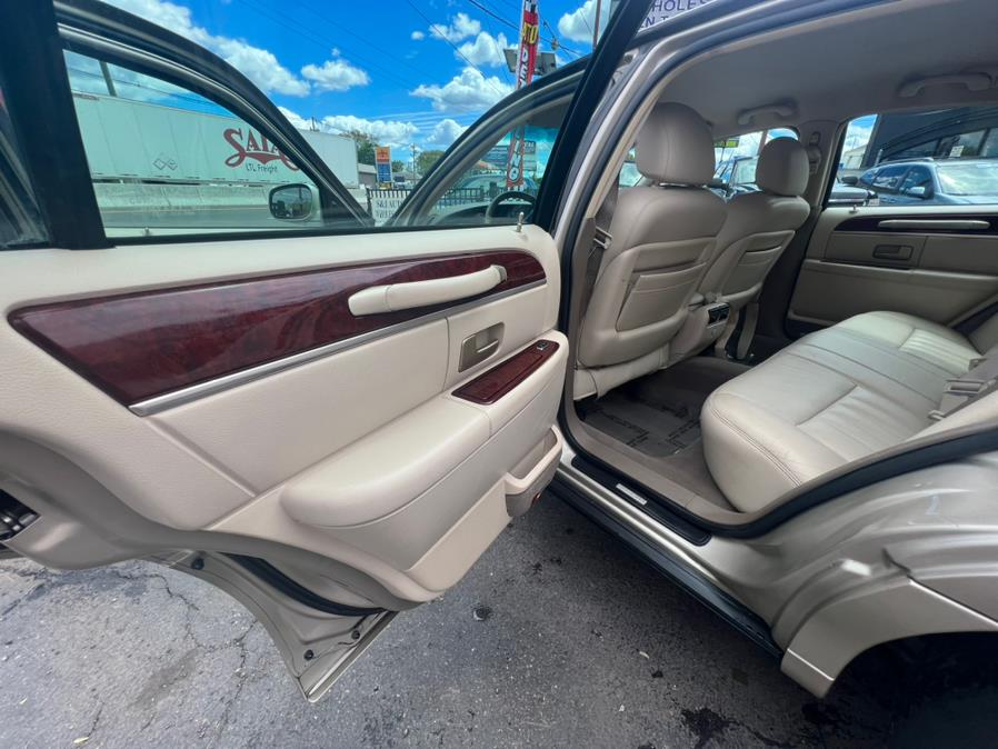 2004 Lincoln Town Car 4dr Sdn Signature, available for sale in Lodi, New Jersey | Route 46 Auto Sales Inc. Lodi, New Jersey 2004 Lincoln Town Car 4dr Sdn Signature, available for sale in Lodi, New Jersey | Route 46 Auto Sales Inc. Lodi, New Jersey
