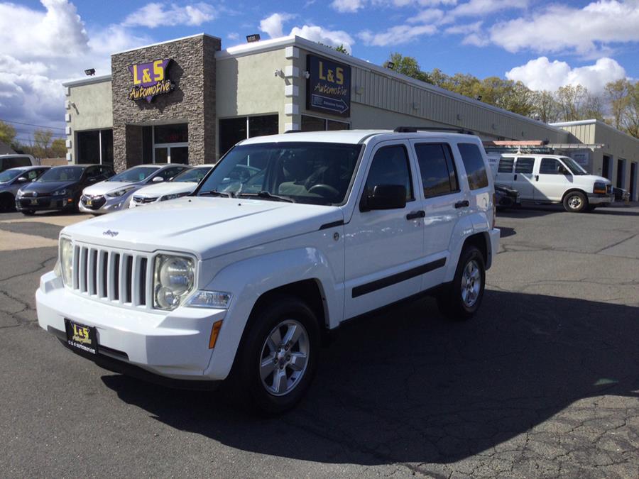 2011 Jeep Liberty 4WD 4dr Sport, available for sale in Plantsville, Connecticut | L&S Automotive LLC. Plantsville, Connecticut