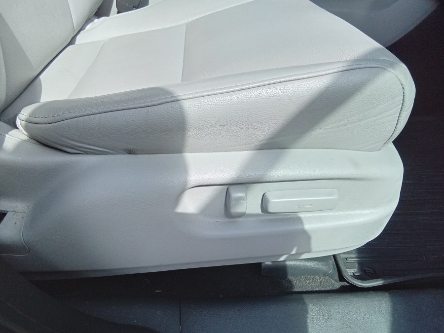 2019 Honda Pilot Touring 8-Passenger AWD, available for sale in Irvington, New Jersey | NJ Used Cars Center. Irvington, New Jersey 2019 Honda Pilot Touring 8-Passenger AWD, available for sale in Irvington, New Jersey | NJ Used Cars Center. Irvington, New Jersey