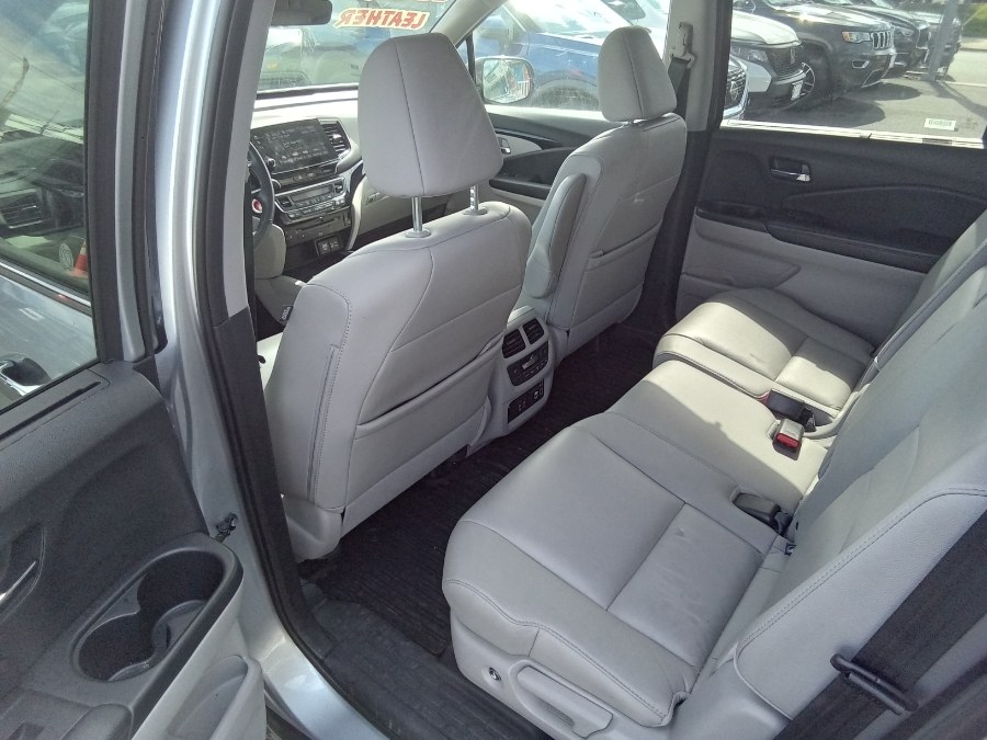 2019 Honda Pilot Touring 8-Passenger AWD, available for sale in Irvington, New Jersey | NJ Used Cars Center. Irvington, New Jersey 2019 Honda Pilot Touring 8-Passenger AWD, available for sale in Irvington, New Jersey | NJ Used Cars Center. Irvington, New Jersey
