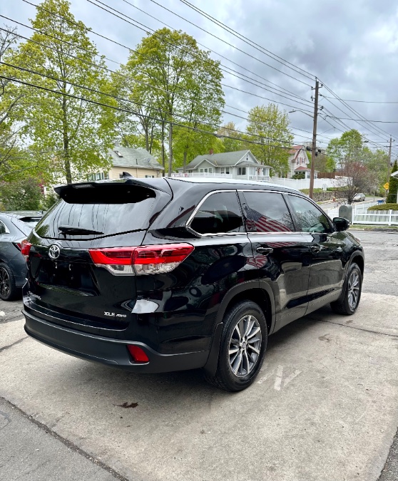 2019 Toyota Highlander XLE V6 AWD (Natl), available for sale in Melrose, Massachusetts | Melrose Auto Gallery. Melrose, Massachusetts 2019 Toyota Highlander XLE V6 AWD (Natl), available for sale in Melrose, Massachusetts | Melrose Auto Gallery. Melrose, Massachusetts