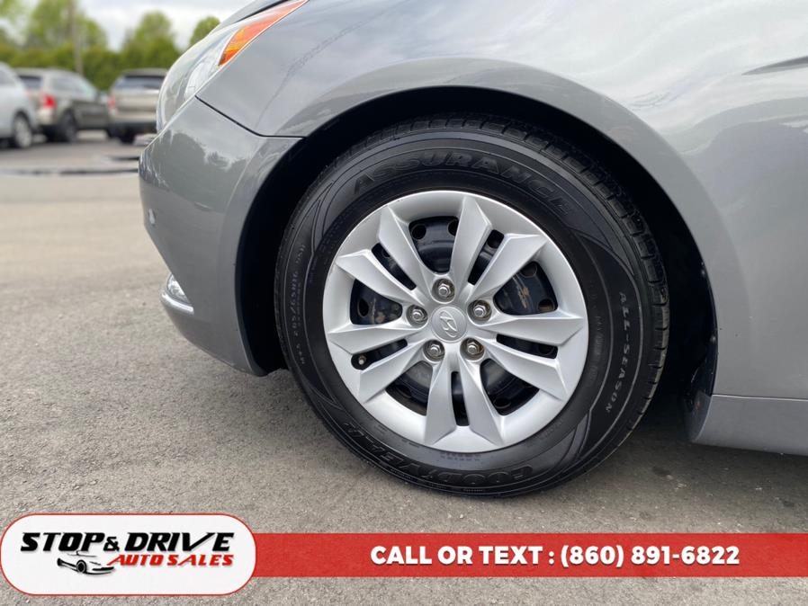 2011 Hyundai Sonata 4dr Sdn 2.4L Auto GLS PZEV, available for sale in East Windsor, Connecticut | Stop & Drive Auto Sales. East Windsor, Connecticut 2011 Hyundai Sonata 4dr Sdn 2.4L Auto GLS PZEV, available for sale in East Windsor, Connecticut | Stop & Drive Auto Sales. East Windsor, Connecticut