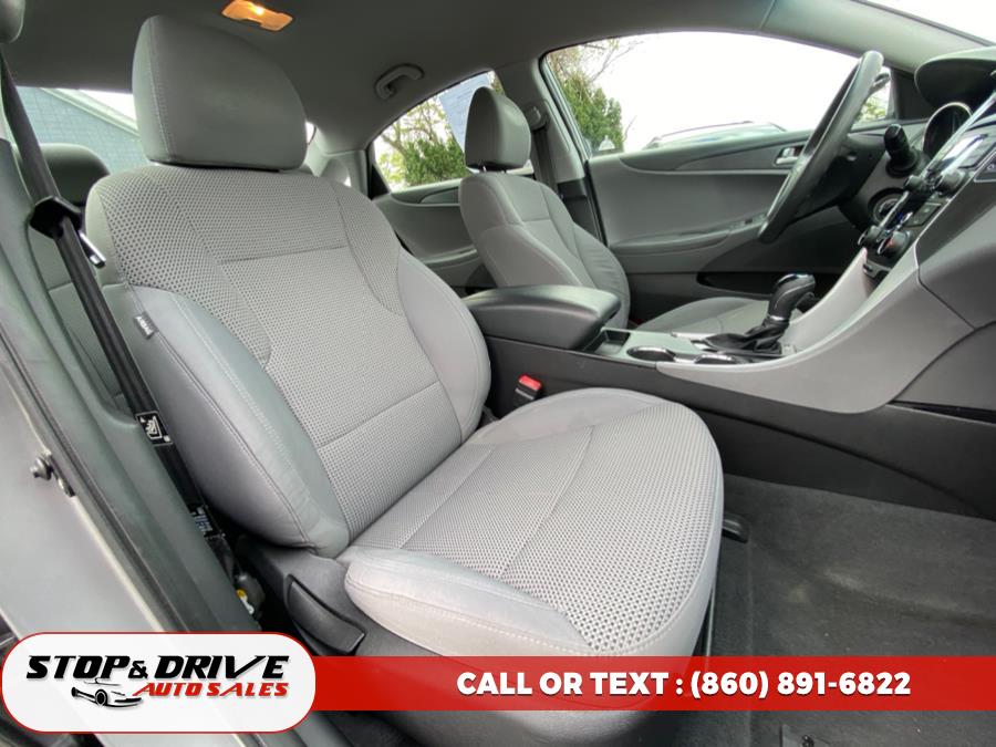 2011 Hyundai Sonata 4dr Sdn 2.4L Auto GLS PZEV, available for sale in East Windsor, Connecticut | Stop & Drive Auto Sales. East Windsor, Connecticut 2011 Hyundai Sonata 4dr Sdn 2.4L Auto GLS PZEV, available for sale in East Windsor, Connecticut | Stop & Drive Auto Sales. East Windsor, Connecticut