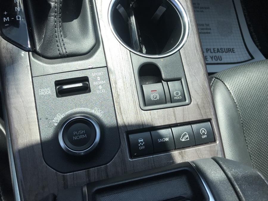 2020 Toyota Highlander Limited, available for sale in Jamaica, New York | Hillside Auto Outlet. Jamaica, New York 2020 Toyota Highlander Limited, available for sale in Jamaica, New York | Hillside Auto Outlet. Jamaica, New York