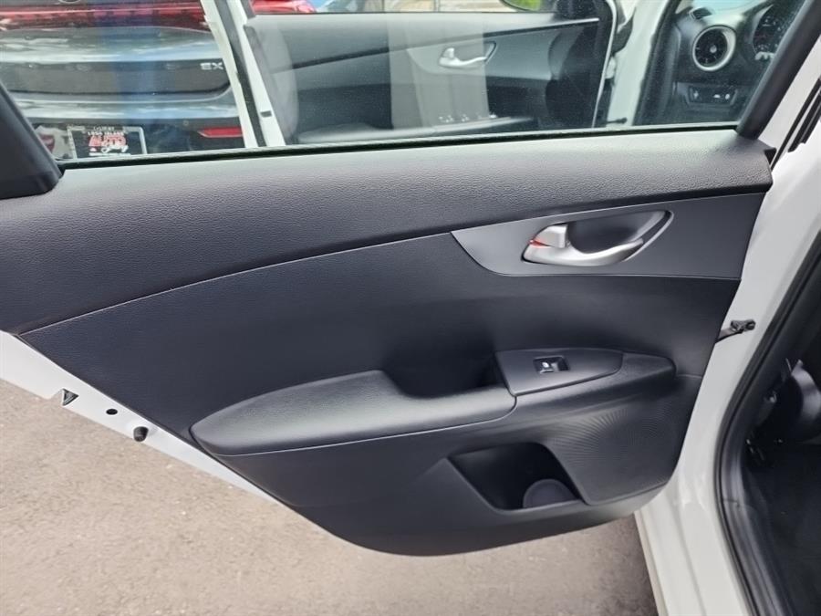 2020 Kia Forte LXS IVT, available for sale in Islip, New York | L.I. Auto Gallery. Islip, New York 2020 Kia Forte LXS IVT, available for sale in Islip, New York | L.I. Auto Gallery. Islip, New York