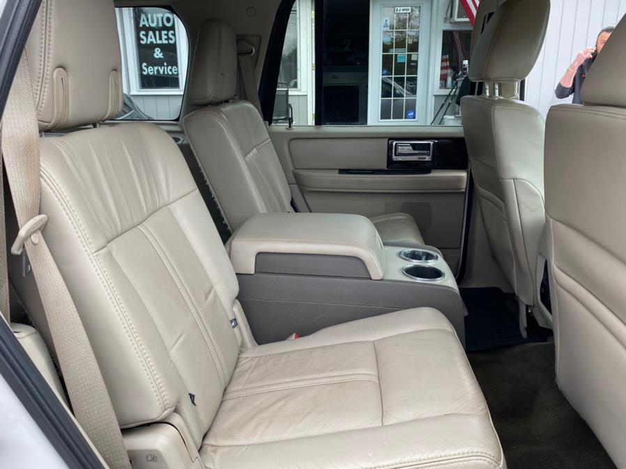 2016 Lincoln Navigator 4WD 4dr Select, available for sale in Canton, Connecticut | Lava Motors 2 Inc. Canton, Connecticut 2016 Lincoln Navigator 4WD 4dr Select, available for sale in Canton, Connecticut | Lava Motors 2 Inc. Canton, Connecticut
