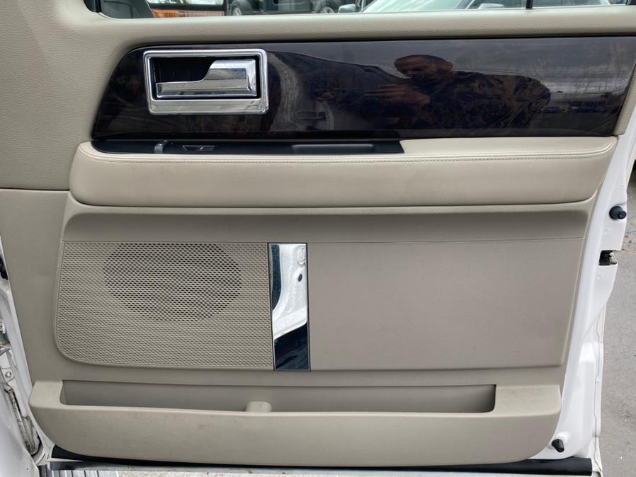 2016 Lincoln Navigator 4WD 4dr Select, available for sale in Canton, Connecticut | Lava Motors 2 Inc. Canton, Connecticut 2016 Lincoln Navigator 4WD 4dr Select, available for sale in Canton, Connecticut | Lava Motors 2 Inc. Canton, Connecticut
