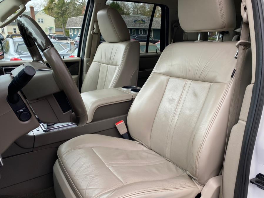 2016 Lincoln Navigator 4WD 4dr Select, available for sale in Canton, Connecticut | Lava Motors 2 Inc. Canton, Connecticut 2016 Lincoln Navigator 4WD 4dr Select, available for sale in Canton, Connecticut | Lava Motors 2 Inc. Canton, Connecticut