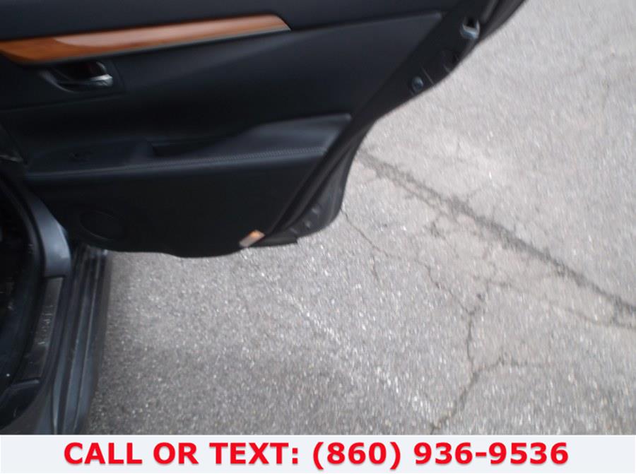 2013 Lexus ES 300h 4dr Sdn Hybrid, available for sale in Hartford, Connecticut | Lee Motors Sales Inc. Hartford, Connecticut 2013 Lexus ES 300h 4dr Sdn Hybrid, available for sale in Hartford, Connecticut | Lee Motors Sales Inc. Hartford, Connecticut