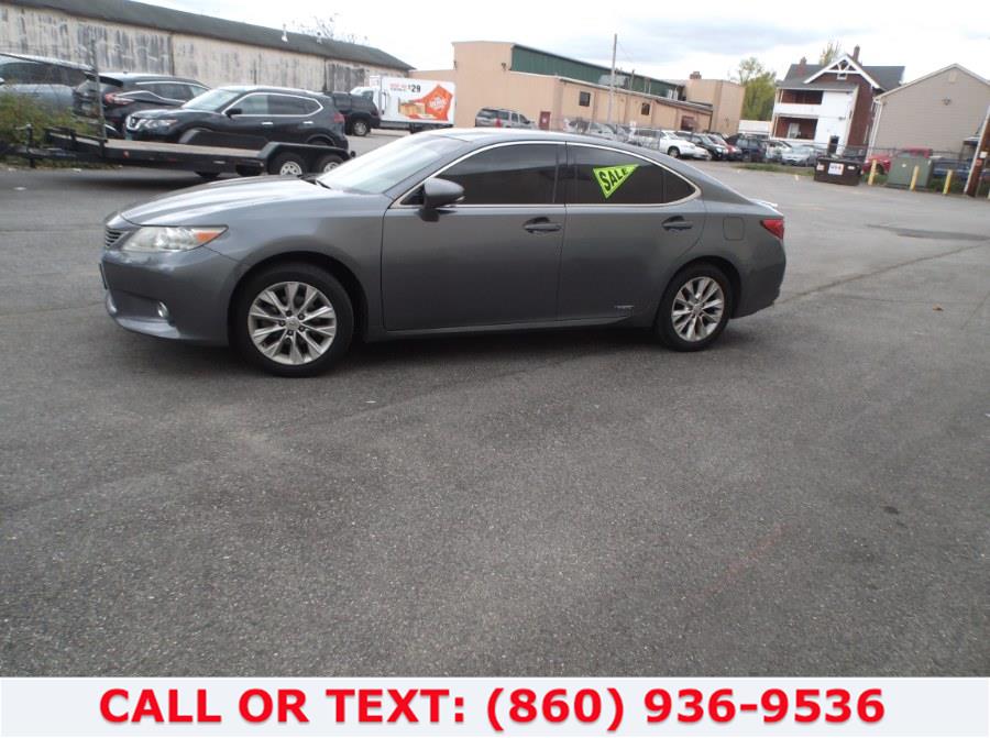 2013 Lexus ES 300h 4dr Sdn Hybrid, available for sale in Hartford, Connecticut | Lee Motors Sales Inc. Hartford, Connecticut 2013 Lexus ES 300h 4dr Sdn Hybrid, available for sale in Hartford, Connecticut | Lee Motors Sales Inc. Hartford, Connecticut