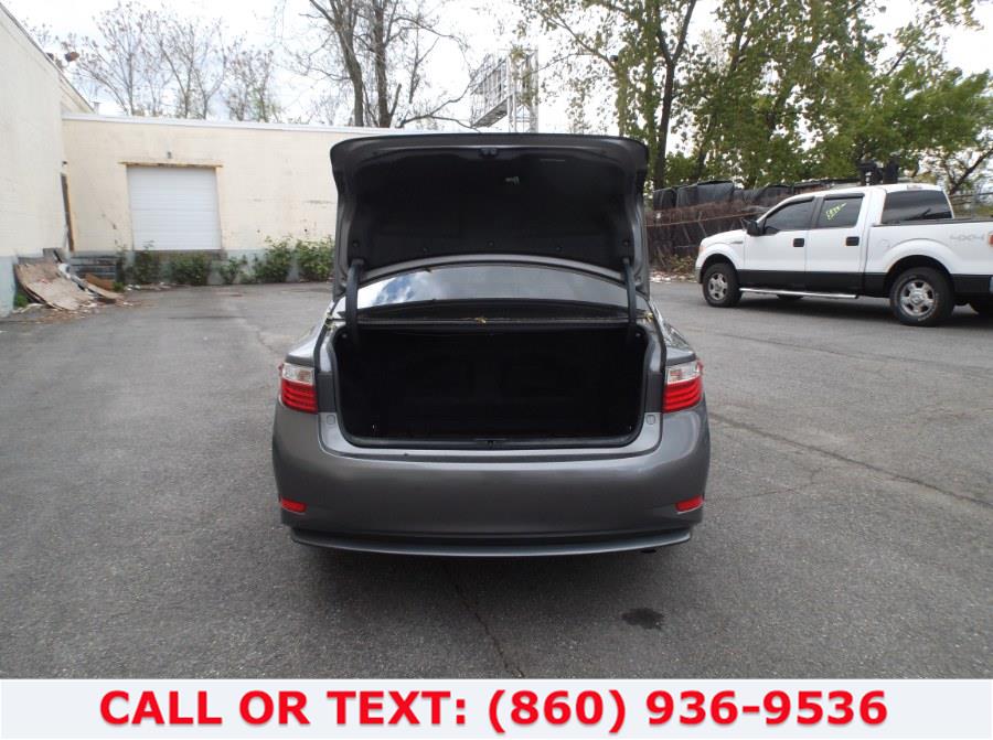 2013 Lexus ES 300h 4dr Sdn Hybrid, available for sale in Hartford, Connecticut | Lee Motors Sales Inc. Hartford, Connecticut 2013 Lexus ES 300h 4dr Sdn Hybrid, available for sale in Hartford, Connecticut | Lee Motors Sales Inc. Hartford, Connecticut