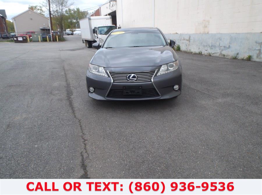 2013 Lexus ES 300h 4dr Sdn Hybrid, available for sale in Hartford, Connecticut | Lee Motors Sales Inc. Hartford, Connecticut 2013 Lexus ES 300h 4dr Sdn Hybrid, available for sale in Hartford, Connecticut | Lee Motors Sales Inc. Hartford, Connecticut