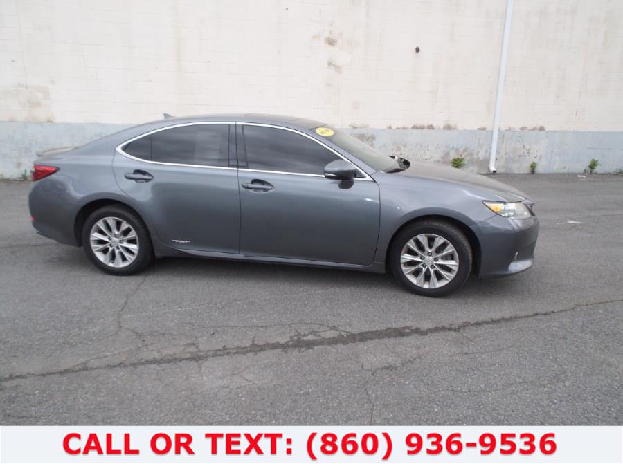 2013 Lexus ES 300h 4dr Sdn Hybrid, available for sale in Hartford, Connecticut | Lee Motors Sales Inc. Hartford, Connecticut 2013 Lexus ES 300h 4dr Sdn Hybrid, available for sale in Hartford, Connecticut | Lee Motors Sales Inc. Hartford, Connecticut